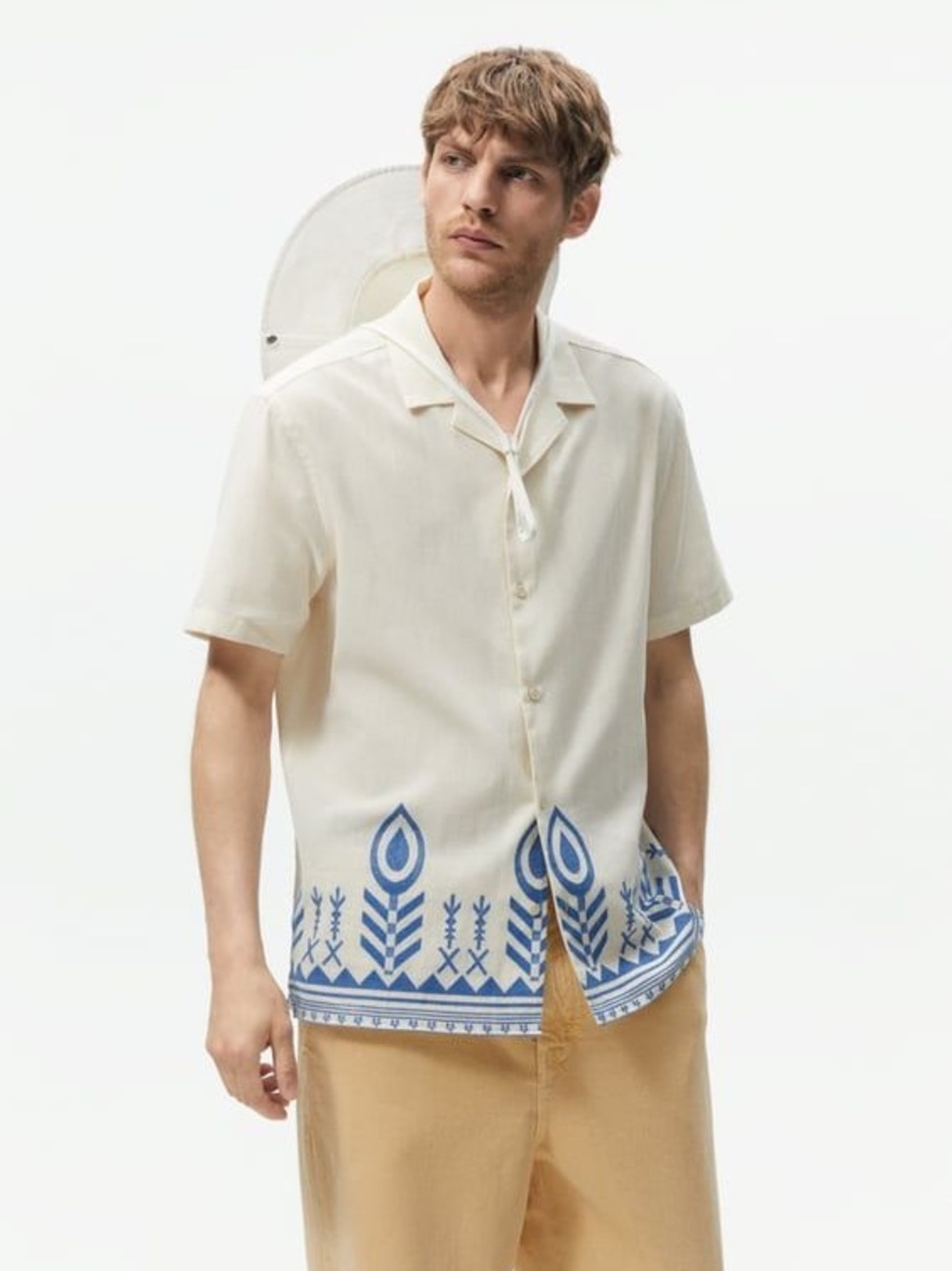Zara Cream Short-Sleeve Button-Down Shirt with Blue Border Print